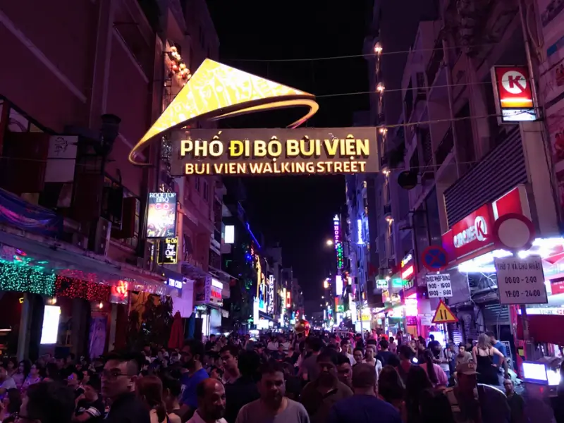 bui-vien-walking-street-neon-nightlife-saigon