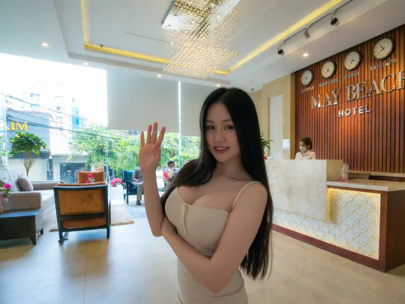 may-beach-hotel-da-nang-beachfront.jpg